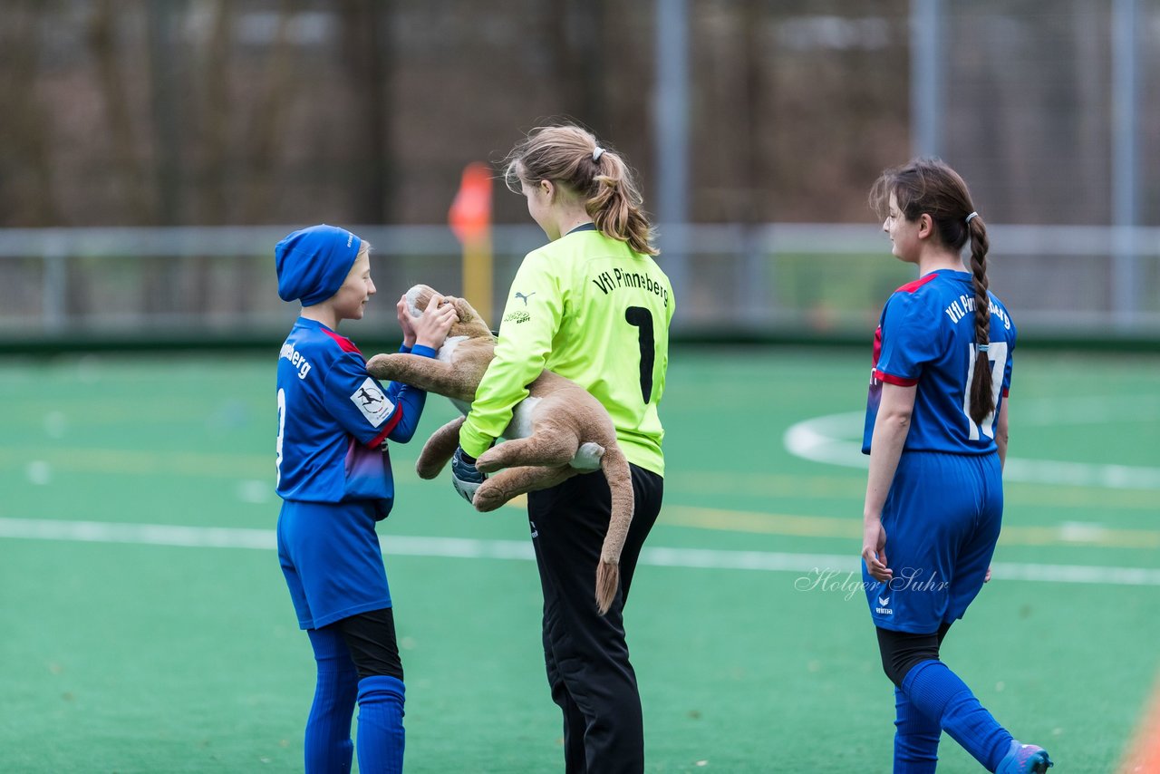 Bild 253 - wCJ VfL Pinneberg - mDJ VfL Pinneberg/Waldenau : Ergebnis: 1:3